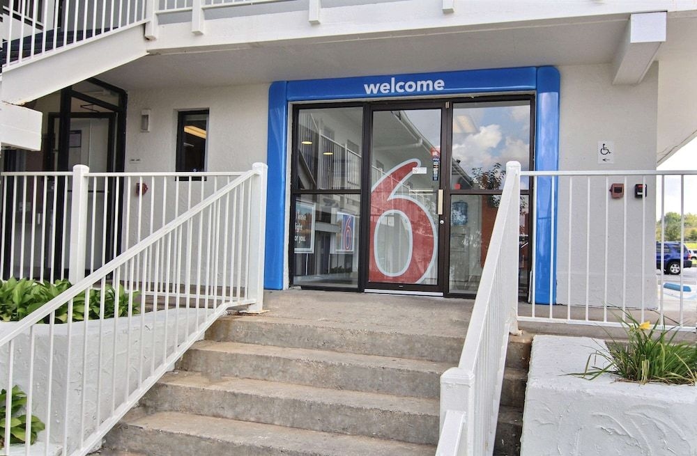 Motel 6 Cleveland - Middleburg Heights3