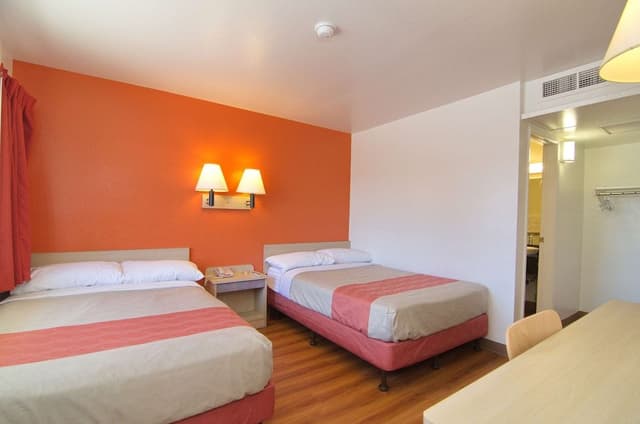 Standard Room, 2 Double Beds, Non Smoking
