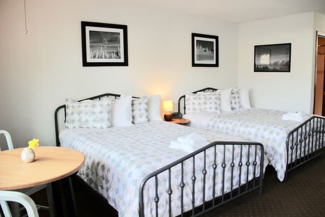 Standard Room, 2 Queen Beds