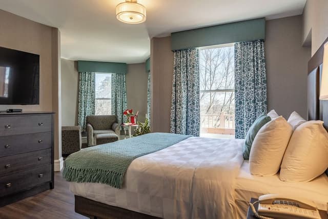 Superior Room, 1 Queen Bed