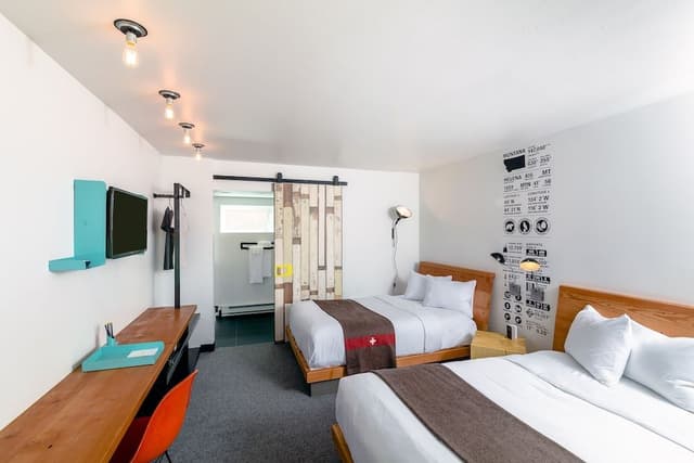 Standard Room, 2 Double Beds (Double Double)