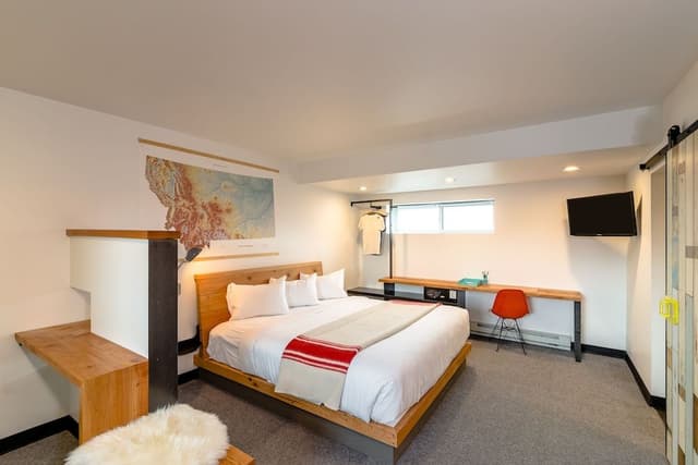 Room, 1 King Bed, Accessible (Accessible Grand Avenue King)