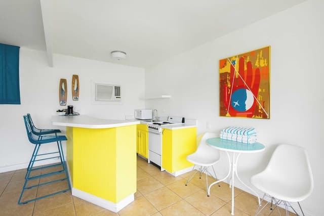 Studio (1 Bedroom)