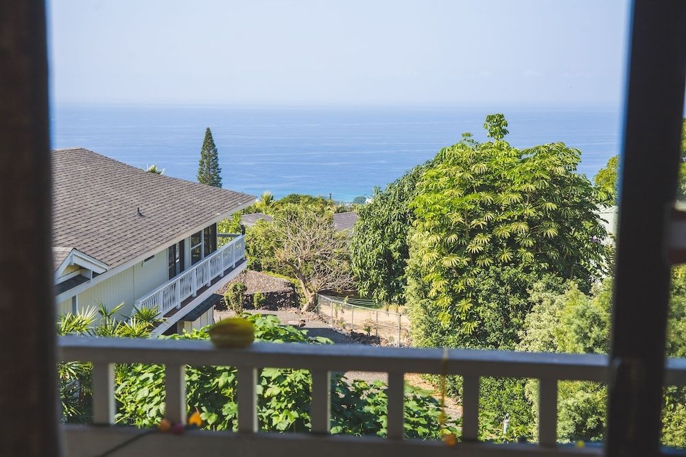 Kona Hawaii Guesthouse & Micro Spa2