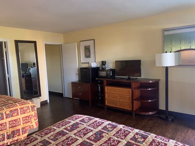 Deluxe Room, 2 Queen Beds