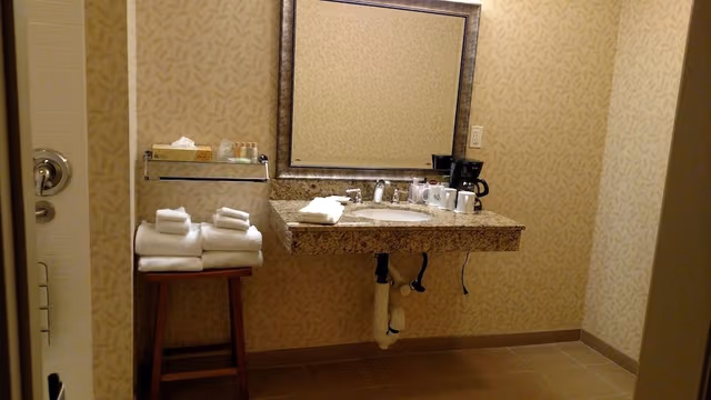 Standard Room, 2 Queen Beds, Non Smoking