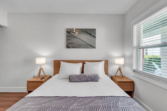 Condo, 1 Queen Bed with Sofa bed (The Bungalows #6)