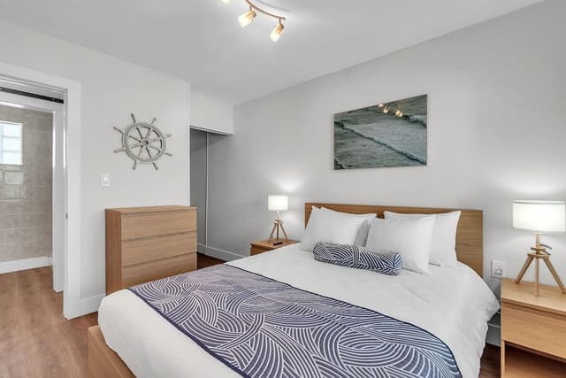 Cabin, 1 Queen Bed with Sofa bed (Two-Bedroom Bungalow)