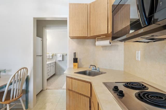 Suite, 1 Bedroom, Kitchen