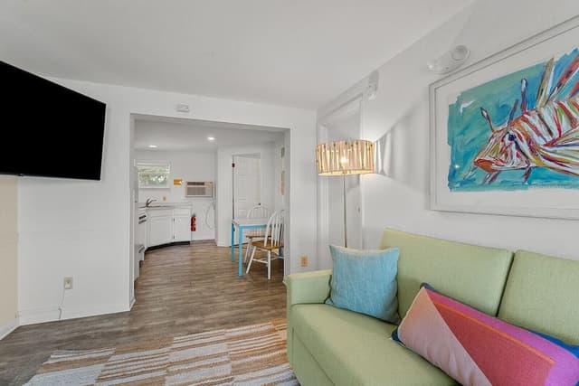 Suite, 1 Bedroom, Kitchen