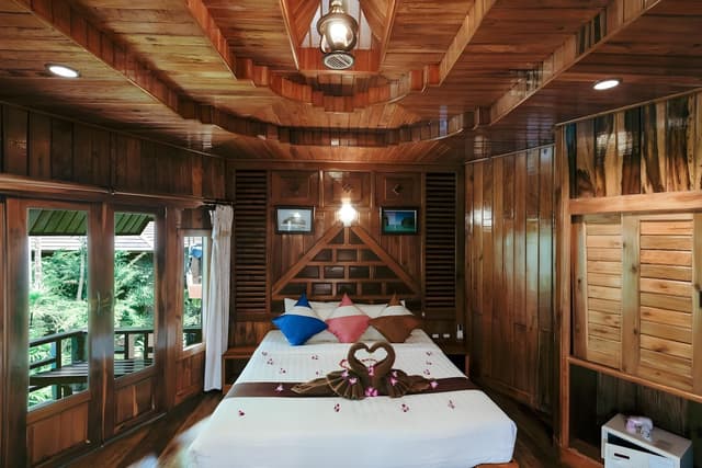 Deluxe Upper Floor