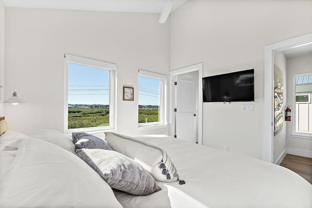 196 San Sebastian River House