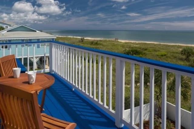 Room (93 Lookout Suite at Vilano Beach)