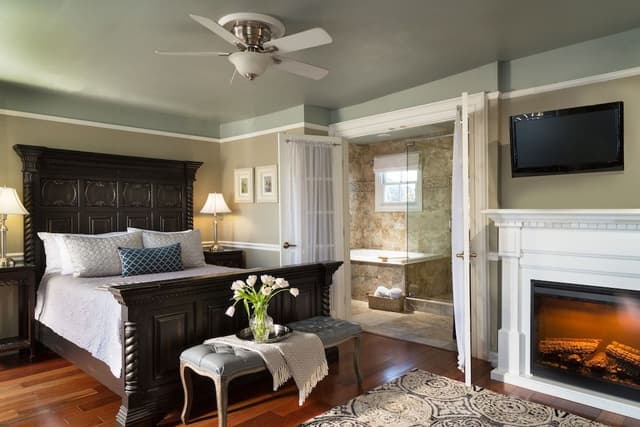 Room (10 Princess Margaret)