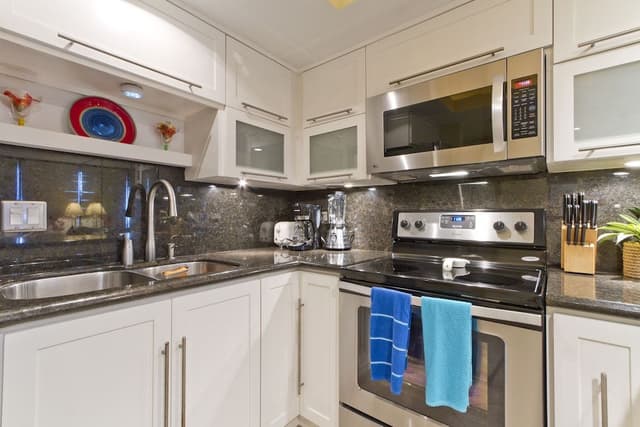 Condo, 3 Bedrooms, Beach View, Ground Floor (#5)