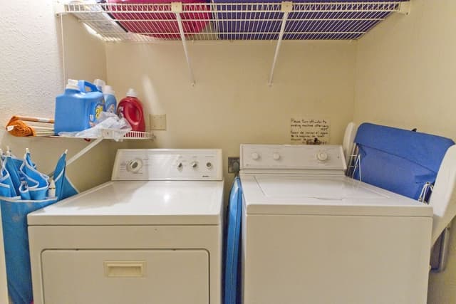 Condo, 3 Bedrooms, 2 Bathrooms (#3)