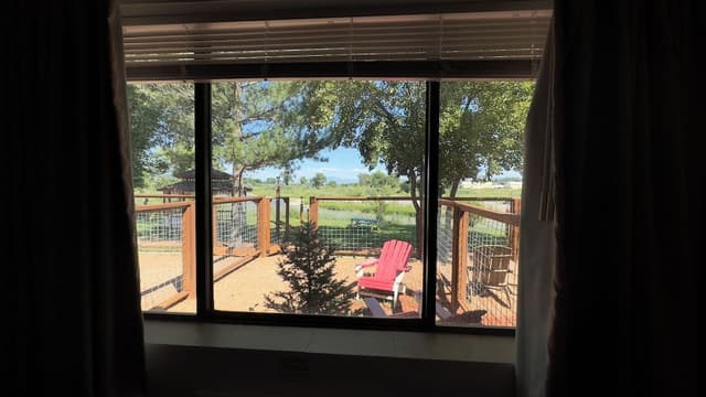 Signature Room, 1 King Bed, Private Bathroom, River View