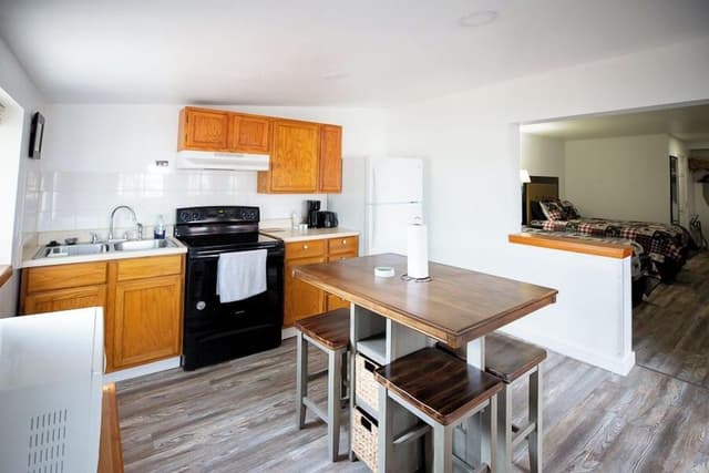 Studio Suite, 2 Queen Beds, Kitchen, River View