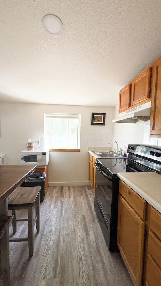 Studio Suite, 2 Queen Beds, Kitchen, River View