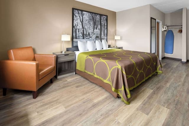 Deluxe Room, 1 King Bed
