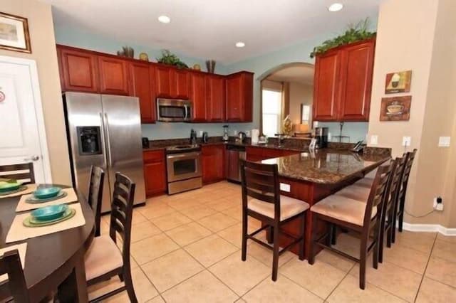 6 Bedroom Pool Home