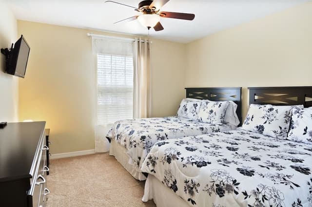 4 Bedroom Townhouse