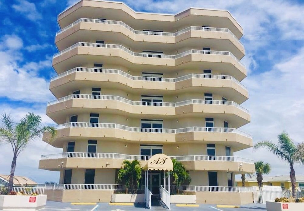 The Atlantic Terrace Condominium3