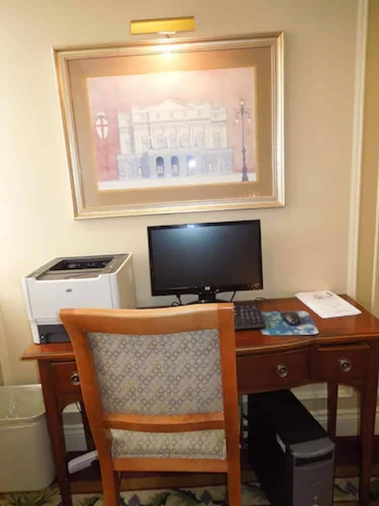 Rockville Centre Inn Rockville Centre Inn