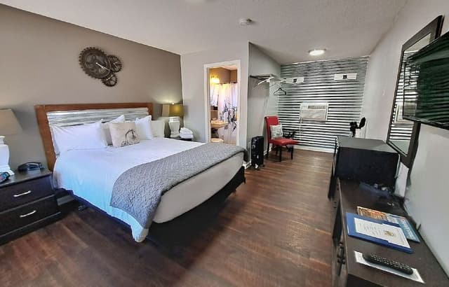 Signature Room, 1 Queen Bed, Non Smoking