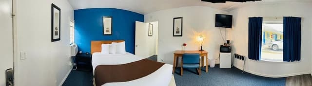 Standard Room, 1 Queen Bed Non-smoking