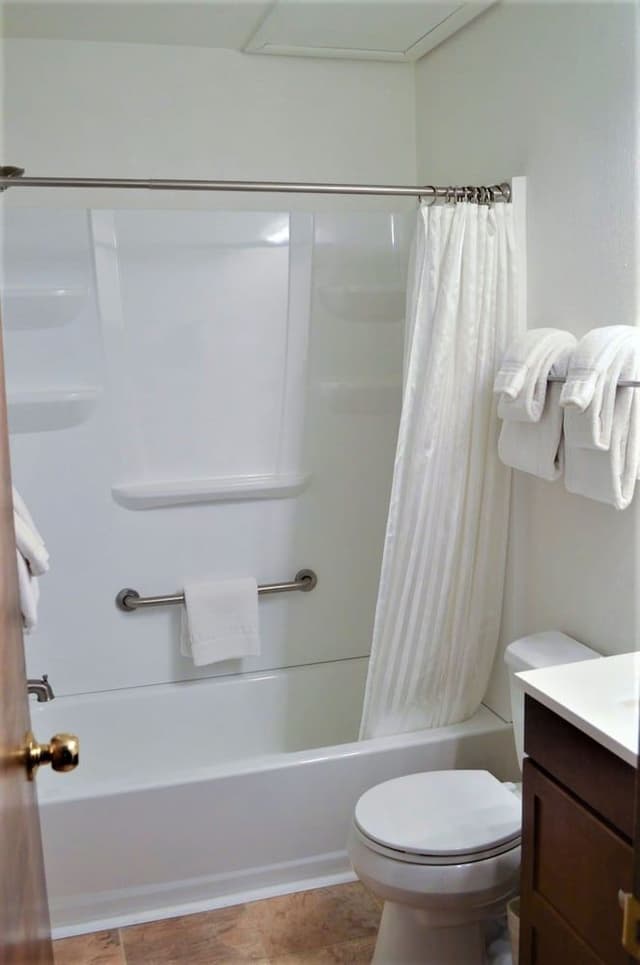 2 Bedroom / 2 Bathroom Condominium