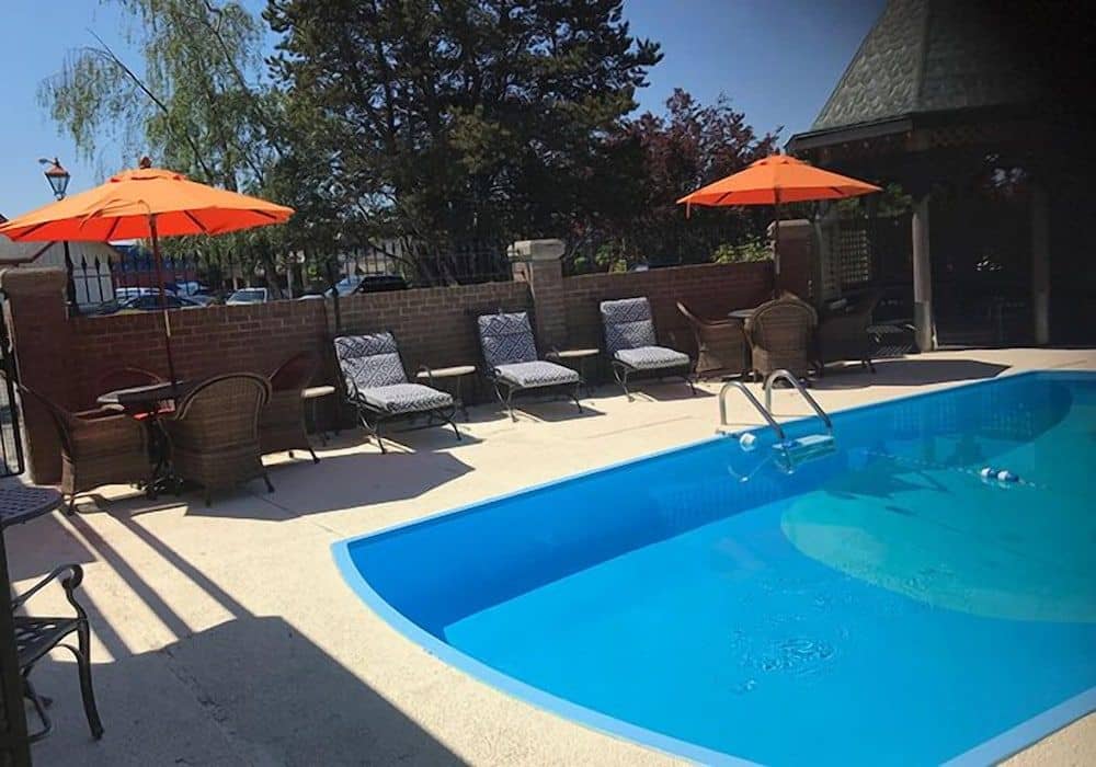 Coachman Inn & Suites Coachman Inn & Suites