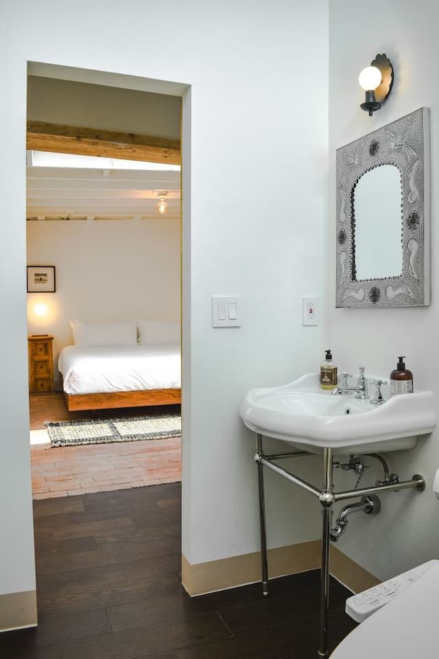 Room 6
