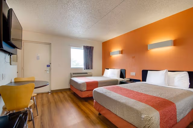 Standard Room, 2 Double Beds, Non Smoking