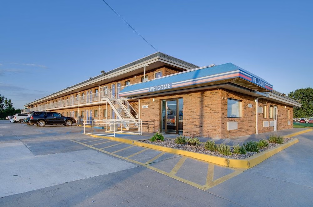 Motel 6 Salina1