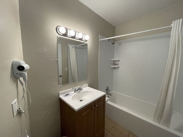 Room, 2 Bedrooms, Non Smoking (2 Queen Beds per Room)