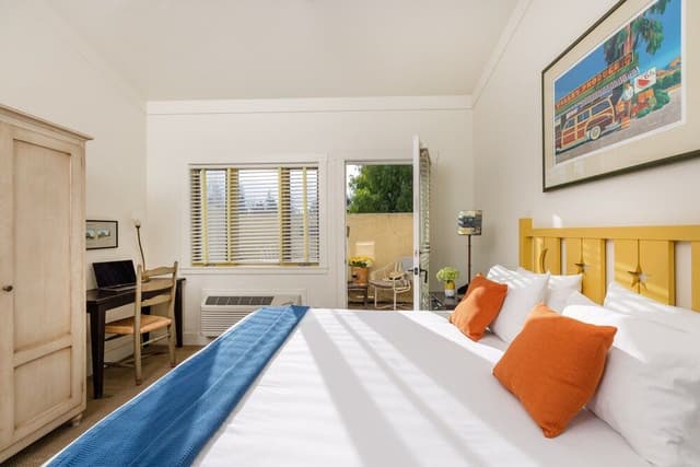 Patio King Guestroom