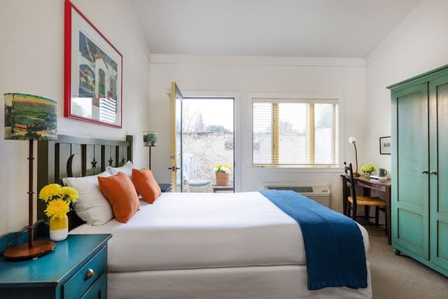Patio Queen Room