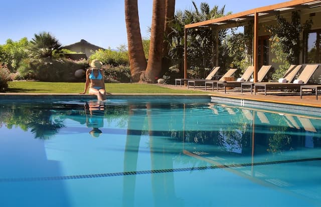 Premium Room, 1 King Bed, Kitchen, Pool View