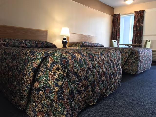 Non-Smoking, Standard Room, 2 Double Beds
