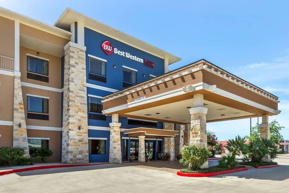 Best Western Plus Lytle Inn & Suites Best Western Plus Lytle Inn & Suites