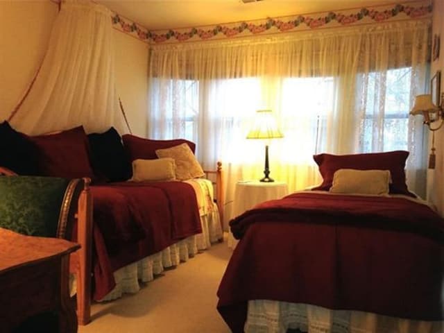 Business Suite, 2 Bedrooms, Non Smoking, Refrigerator
