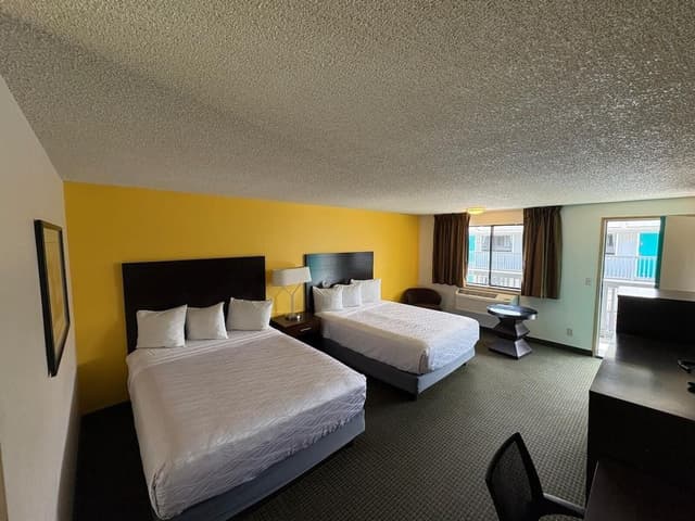 Standard Double Room, 2 Queen Beds