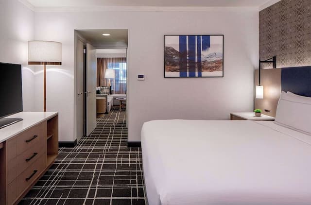 Suite, 2 Queen Beds, Non Smoking