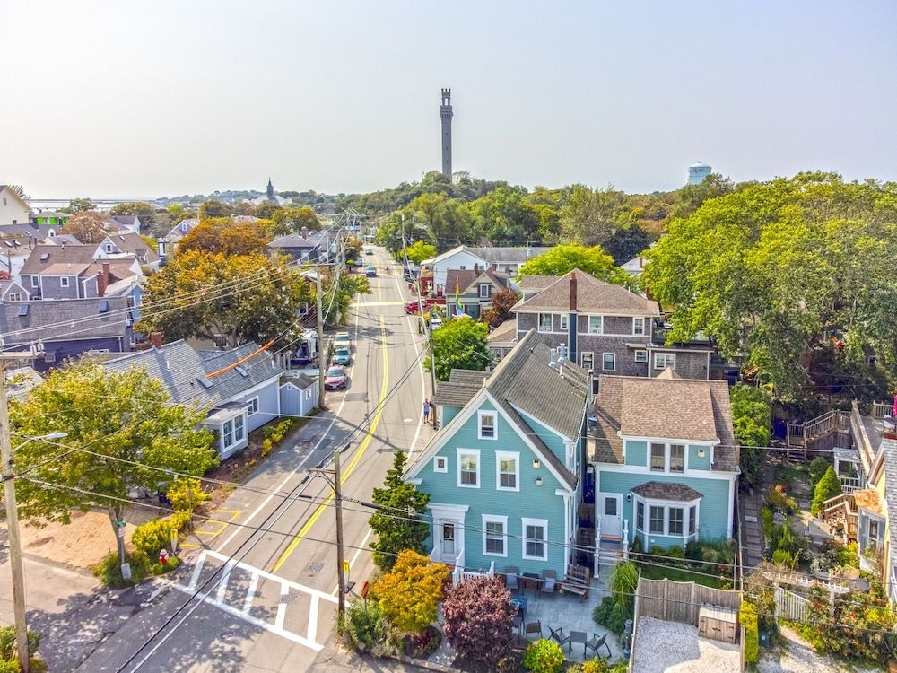Admirals Landing Bed & Breakfast1
