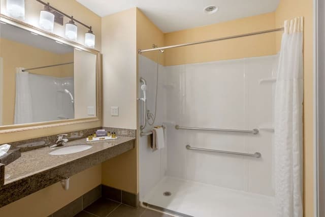 Suite, Multiple Beds, Accessible, Non Smoking (with Sofabed)