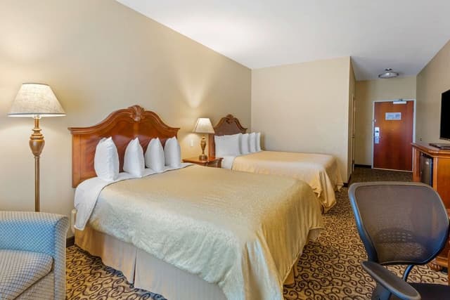 Suite, Multiple Beds, Accessible, Non Smoking (with Sofabed)