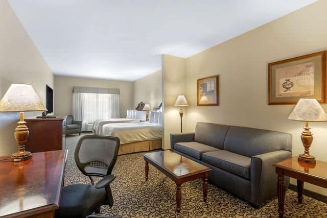 Suite, Multiple Beds, Accessible, Non Smoking (with Sofabed)
