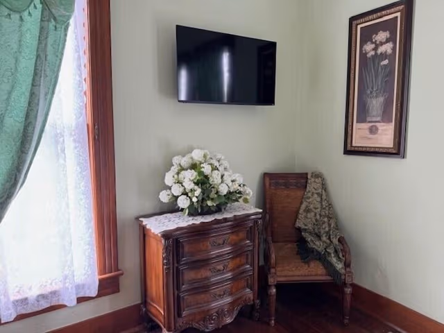 Iris Room