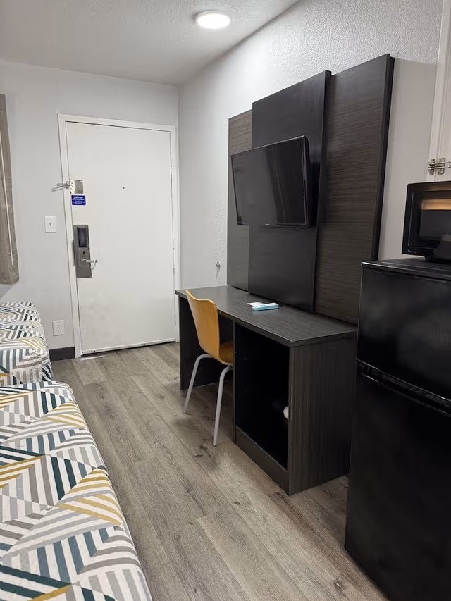 Standard Room, 2 Double Beds, Non Smoking, Refrigerator